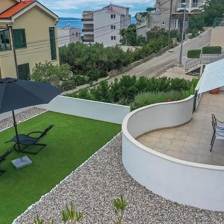 Holiday home Holiday Glavas Makarska