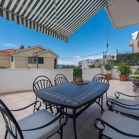 Holiday home Holiday Glavas Makarska